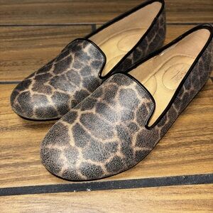 Harmony 783 Women's Loafer Size 9 Giraffe Conductive Earthing Grounding